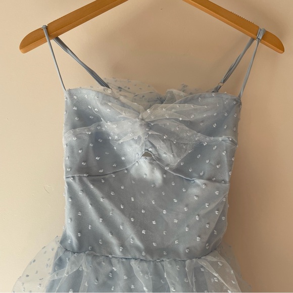 Dresses & Skirts - Pretty Blue Dress